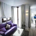 La Casa De La Trinidad Suites